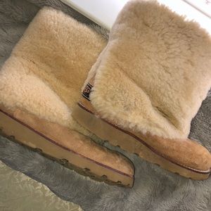 Name brand uggs!